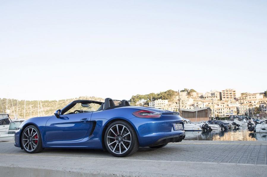  Porsche Boxster GTS 2014 года  (фото 18 из 49)
